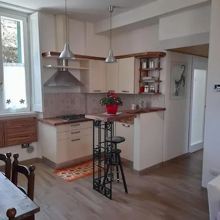 アパート Il Noce Canzo